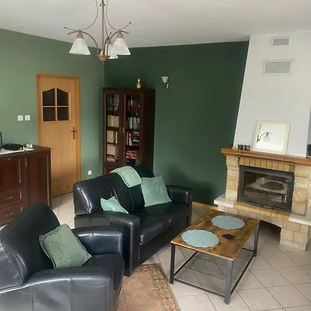 Dom Z Kominkiem Nad Jeziorem W Przybrodzinie Holiday home *