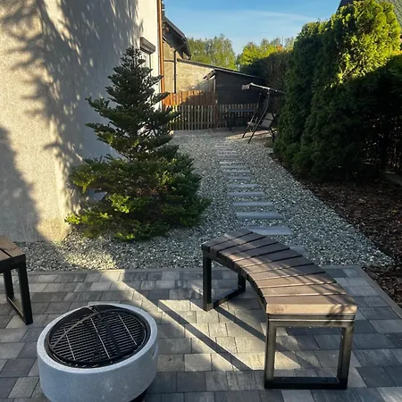 Dom Z Kominkiem Nad Jeziorem W Przybrodzinie Holiday home *