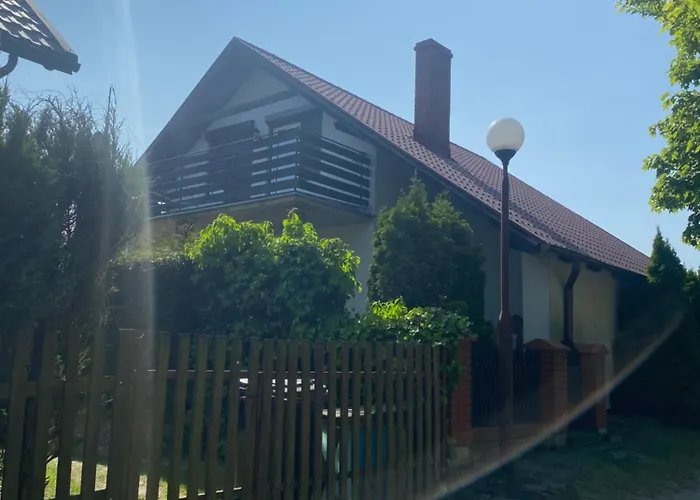 Dom Z Kominkiem Nad Jeziorem W Przybrodzinie Сasa de vacaciones *
