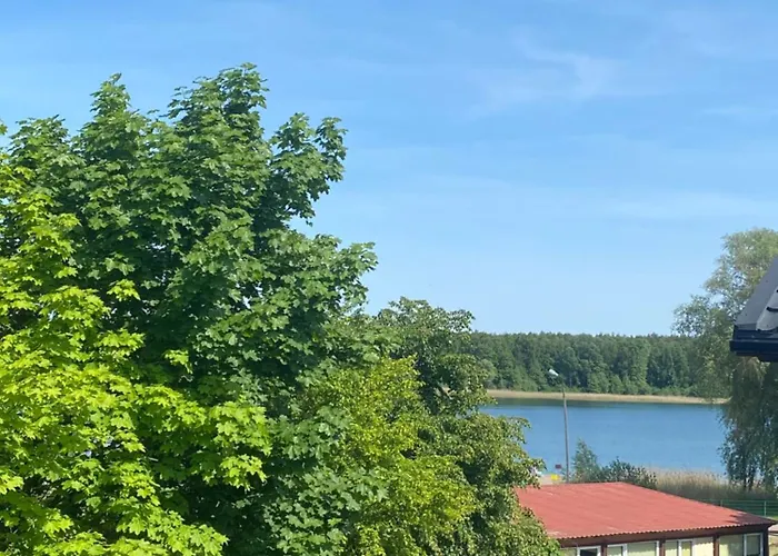 Dom Z Kominkiem Nad Jeziorem W Przybrodzinie Powidz (Slupca)