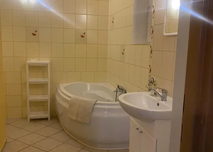 Dom Z Kominkiem Nad Jeziorem W Przybrodzinie